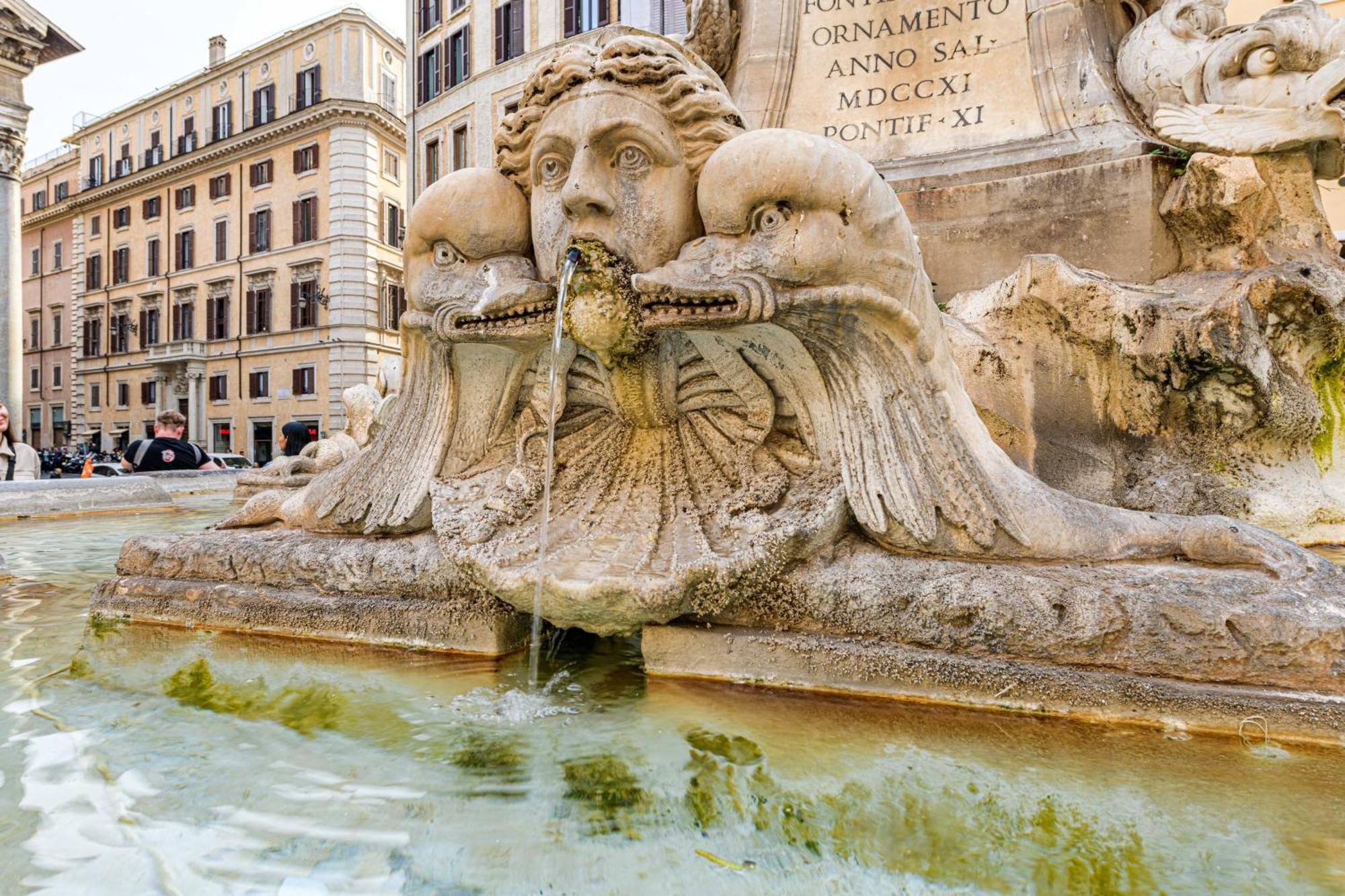 Deluxe Apartments Pantheon Rome Exterior photo